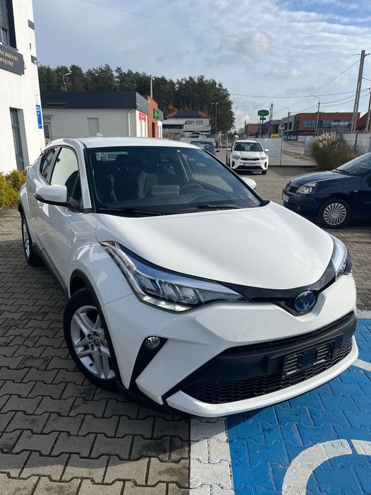 Toyota C-hr 1,8 2022 rok