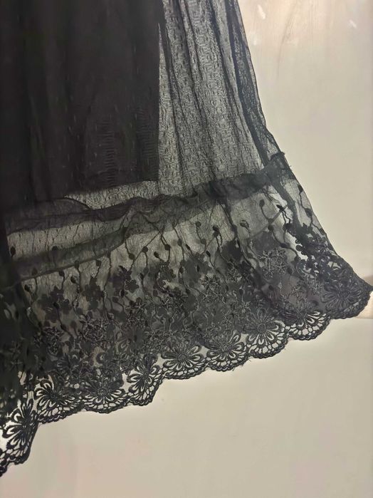 KORONKOWA sukienka z frędzlami odkryte ramiona M L