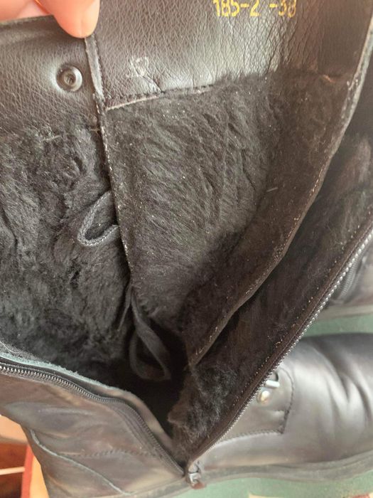 Кожаные ботинки