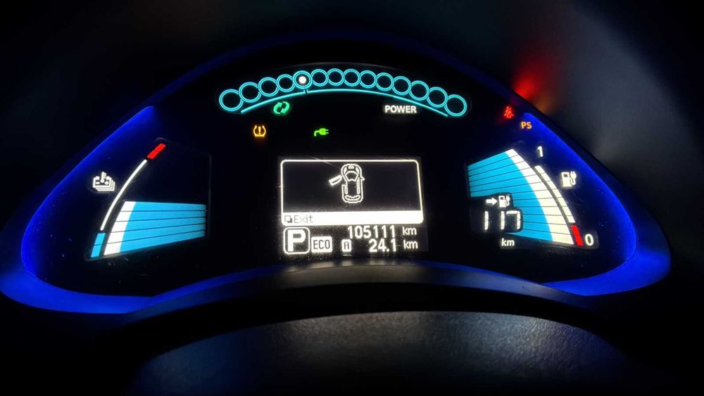 Nissan Leaf 2015 продам
