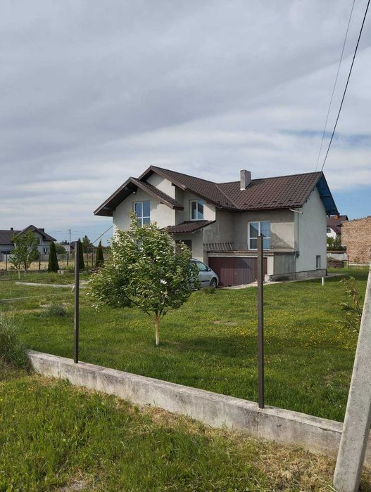 Особняк у с. Драгомирчани. Не завершений Є/Р