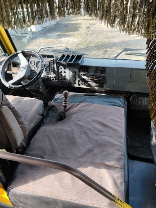 Автобус еталон БАЗ А079