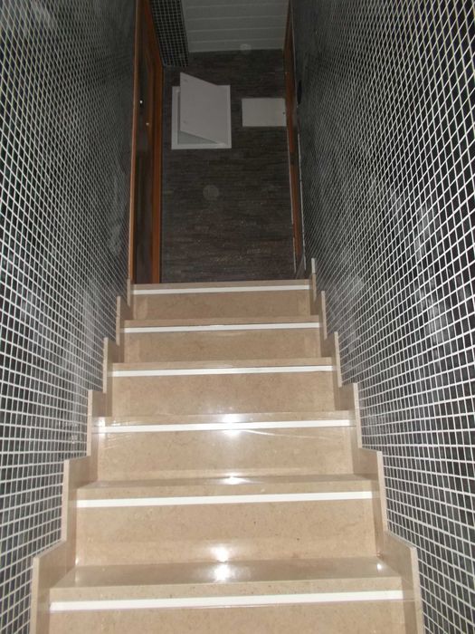 Alugo Apartamento em coimbra