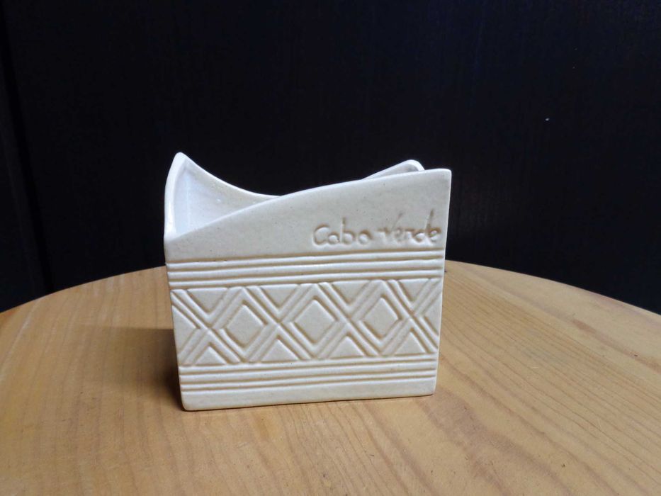 Ceramics Cape Verde460851543132098560