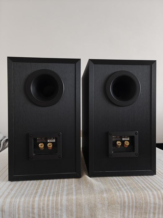 Głośniki podstawkowe Kef q350