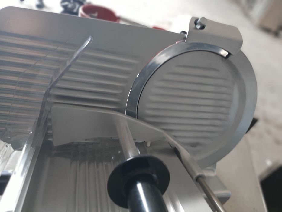 Slicer or cutter426022984242974722