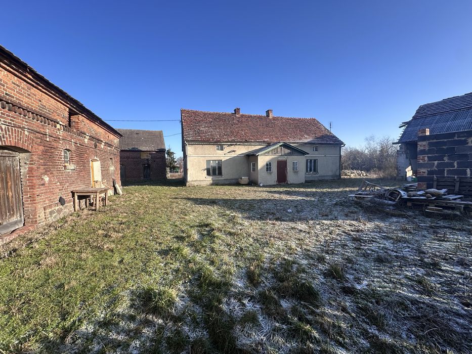 Dom , siedlisko z działką