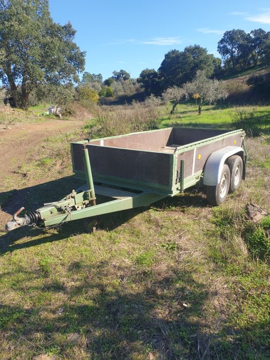 Atrelado 3 toneladas