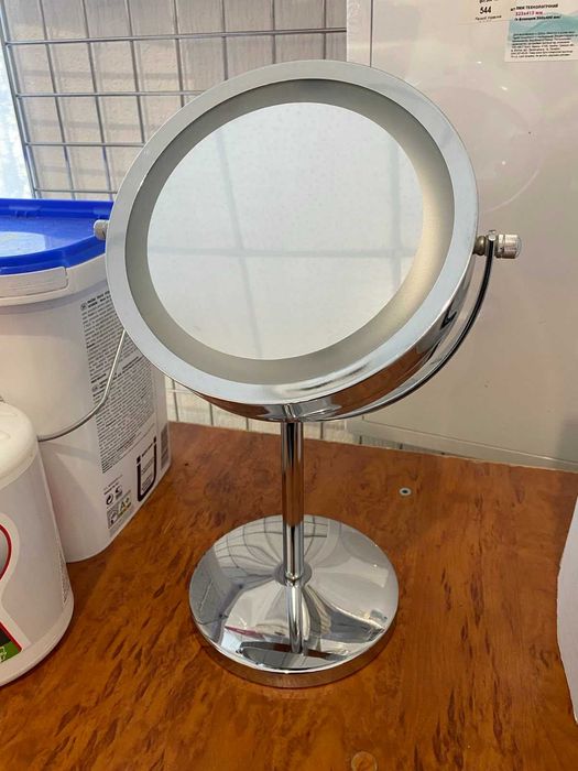 дзеркало косметичне на ніжці для макіяжу з підсвіткою
