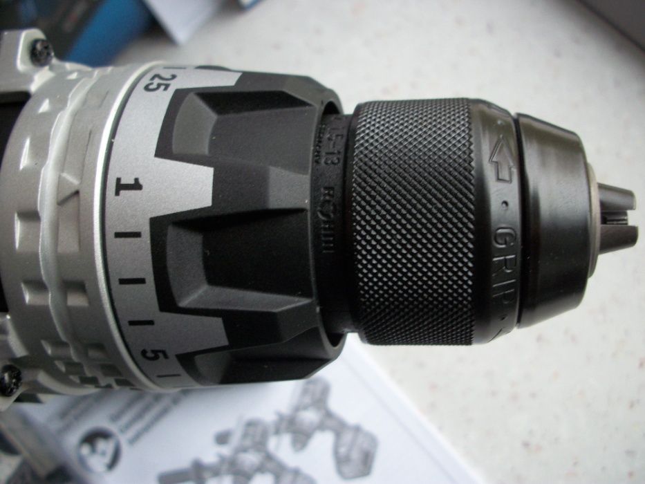 Аккумуляторная дрель-шуруповёрт Bosch GSB 18V-85 C (GSB18V-755C)