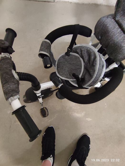 Wózek z funkcją rowerka