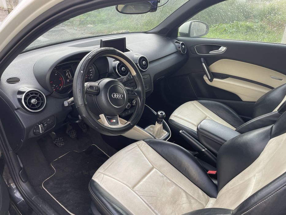 Audi A1  1600 TDI  Edicao Lda. 11/25 Black Wite