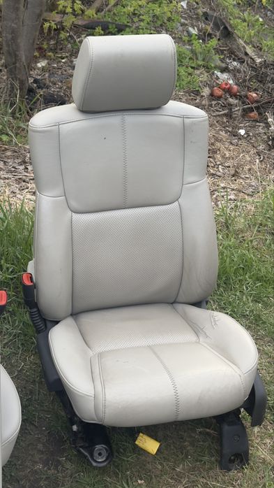 Сидіння для Jeep Grand Cherokee 2008