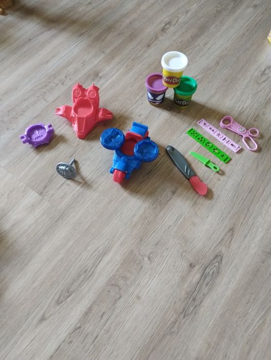 Ciastolina Play Doh Spiderman, Kapitan America, Avengers