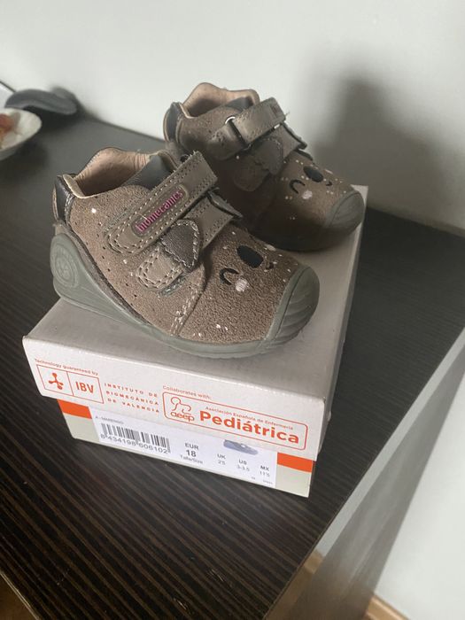 Sprzedam buty dziewczece