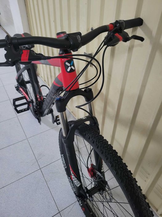 bicicleta BTT Decathlon Btwin Rockrider 560