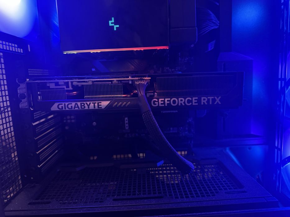 PC RTX5070 64GB RAM Ryzen5 7600