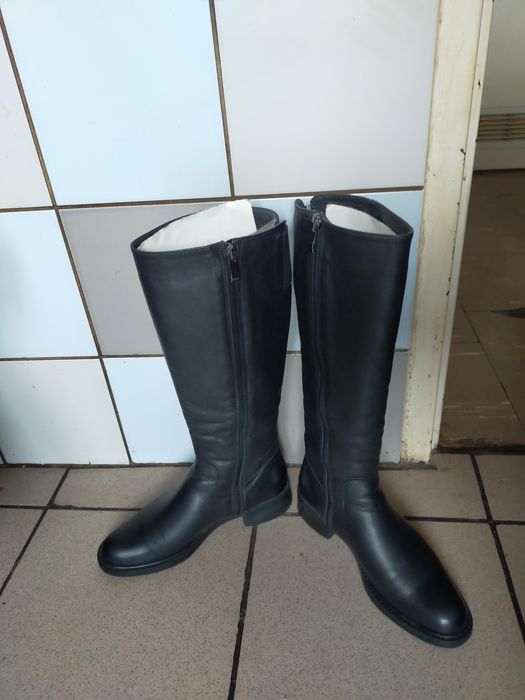 Buty zimowe  kozaki Ochnik 37 skórzane