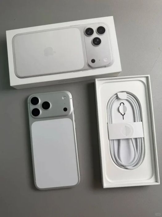 Apple iPhone 17 Pro Max 256GB silver