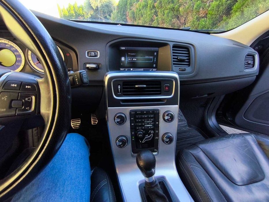 Volvo V60 — fotografia 11