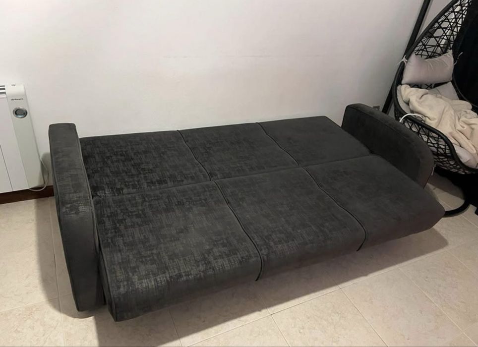 Sofa cama com arrumos