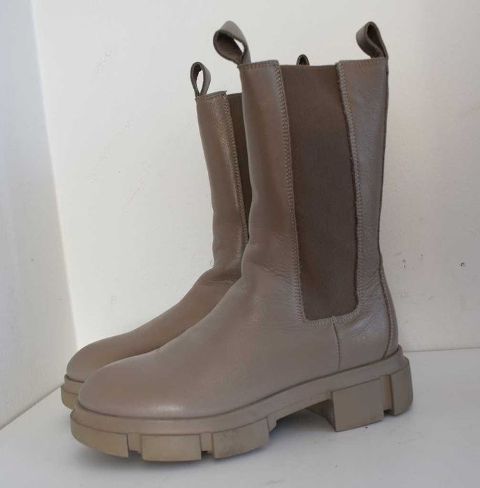 Copenhagen Botki damskie wysokie skórzane 39 beżowe