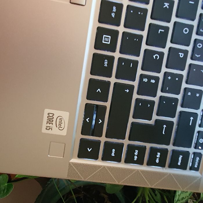 Portátil bonito e rápido