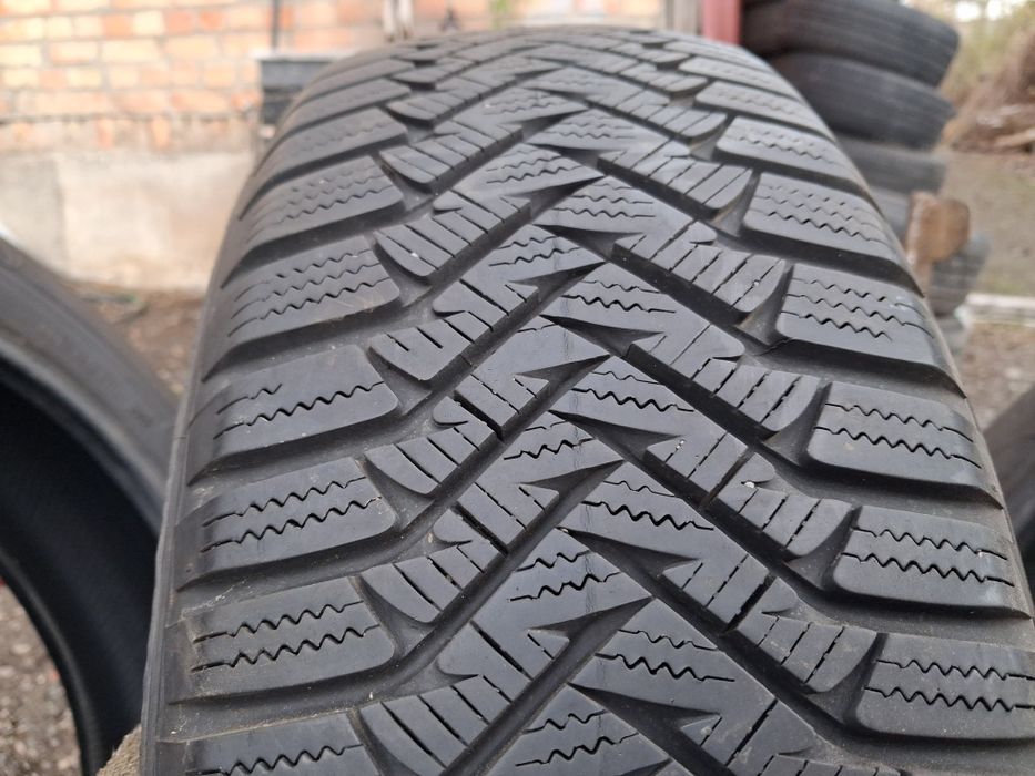 распаровка 185/65 R15 Laufenn зима б/у