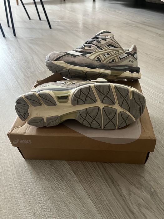 Asics gel nyc beige