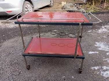 Stary barek na kółkach PRL