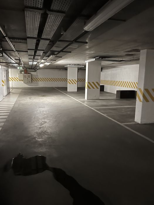 Arrenda-se estacionamento GRANDE junto loja cidadao Laranjeiras