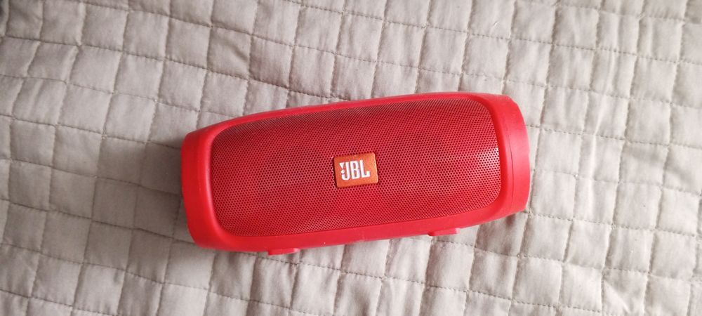 Продам JBL колонку