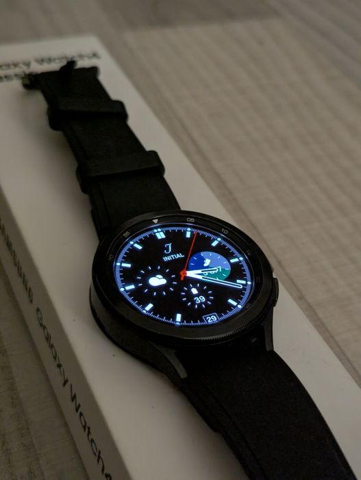 Galaxy watch 4 classic 46 мм