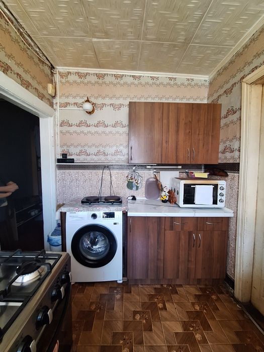 Продаю кімнату в комунальній квартирі по вулиця Мазепи.