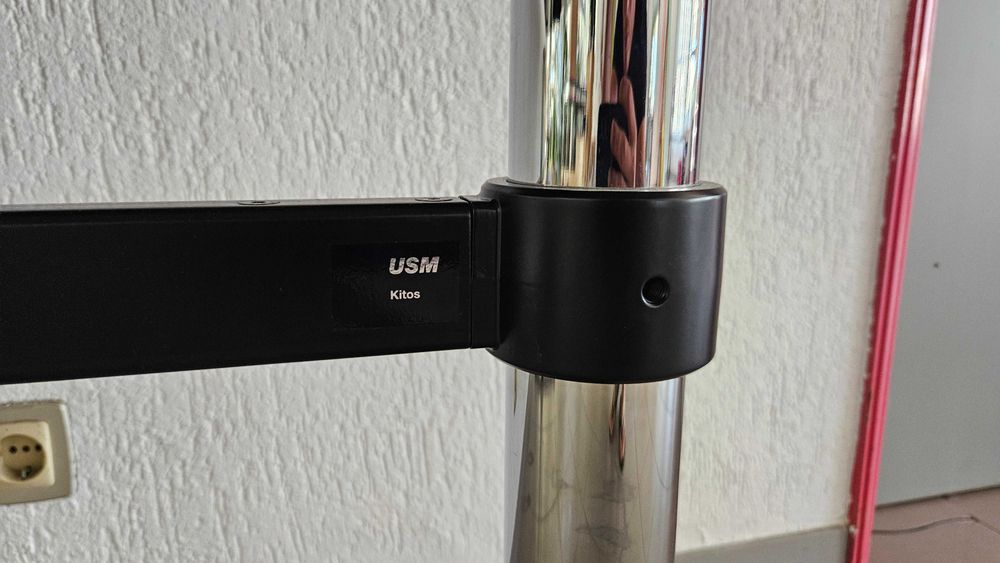 Secretaria USM Haller Kitos M — Regulável em altura (ajustável)