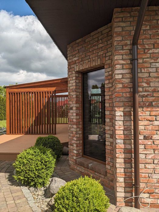 Płytki ceglane, stara cegła, cegła rozbiórkowa, kafelki z cegły.