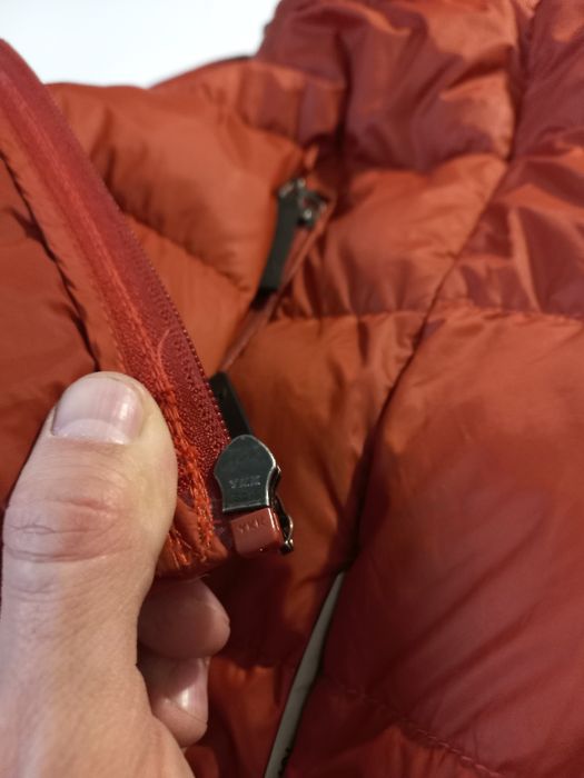 Теплий пуховик Human Nature , розмір М , качиний пух 90%