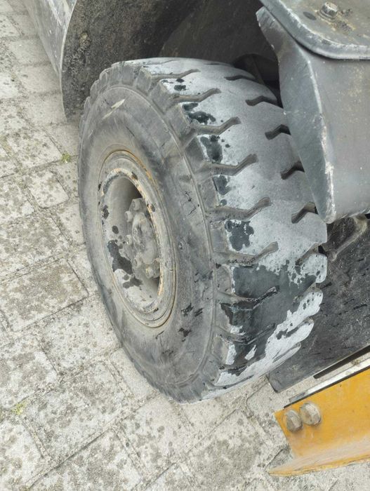 Вилковий навантажувач