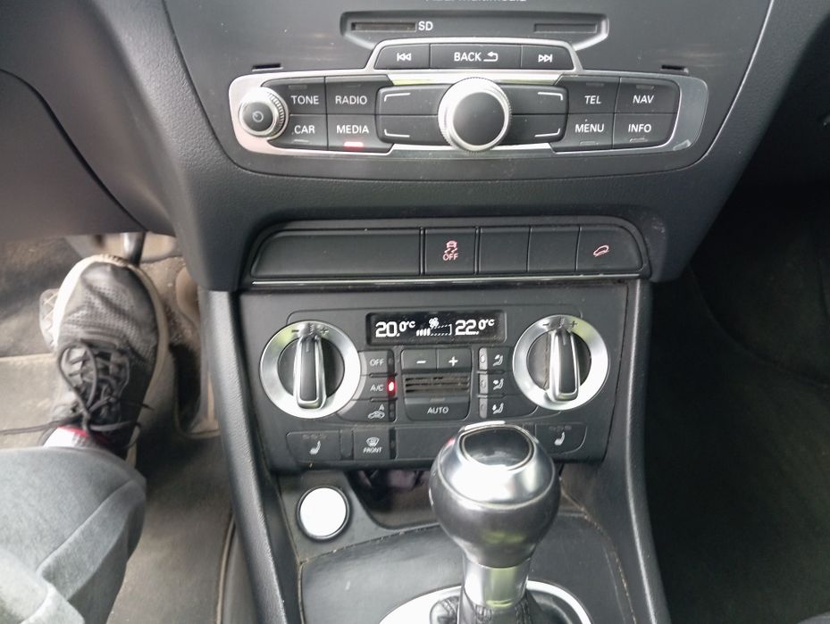 Продам AUDI Q3 quattro