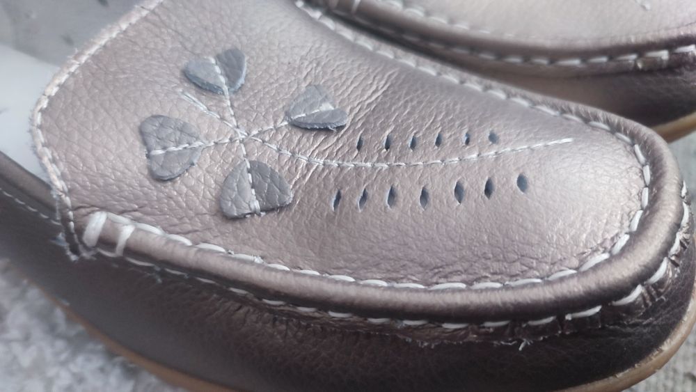 нові якісні мокасини  з натуральної шкіри фірми Cushion Walk