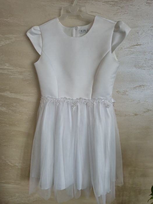 Sukienka komunia 152