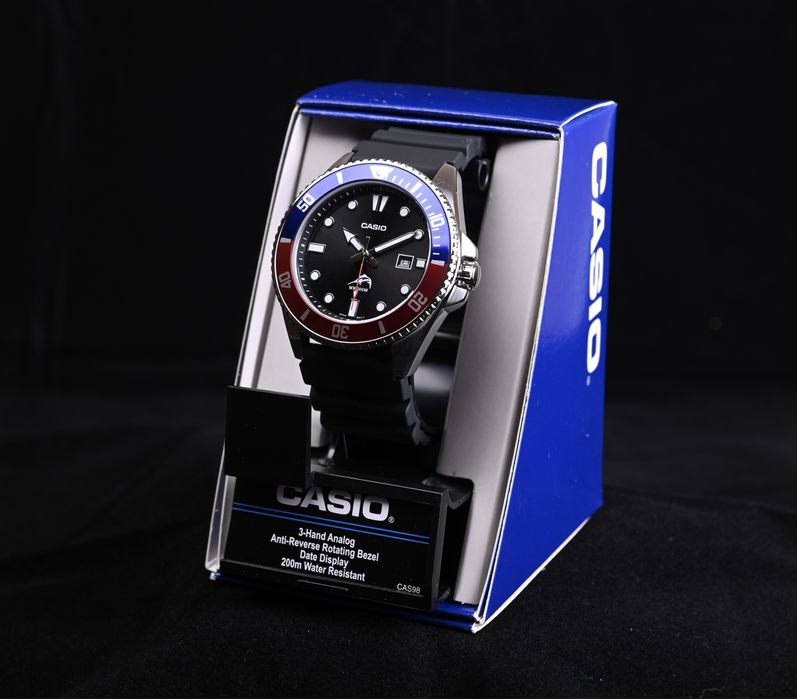Годинник Casio Duro MDV-106B-1A2 новий оригінал великий вибір