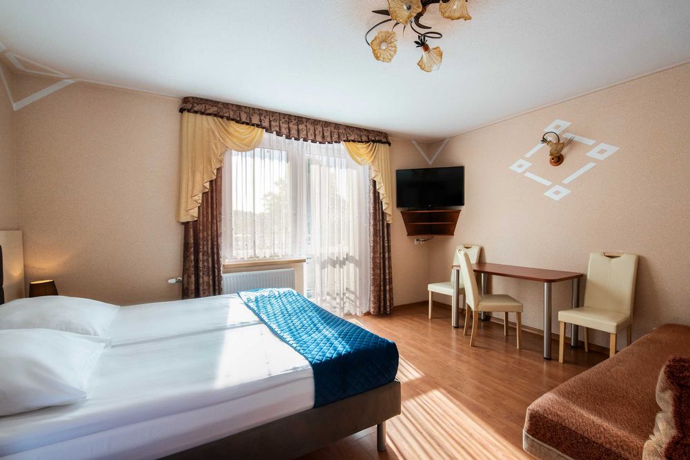 VILLA DORA Mielno, podgrzewany basen, parking, blisko centrum, plac zabaw