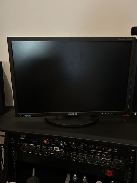 2 monitores Samsung S22B420