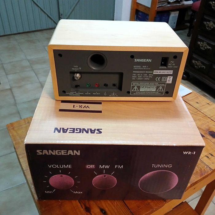 Rádio Sangean WR1