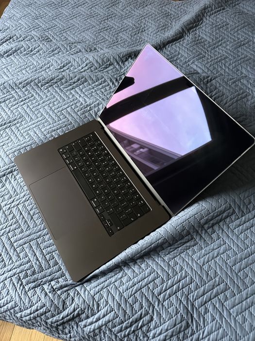 MacBook Pro 16" M4 Pro | 24GB RAM | 512GB SSD | Stan IDEALNY | Bateria 97%