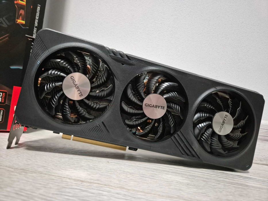 ігрова відеокарта RX7600XT 16GB Gigabyte Gaming OC пломба. Trade-IN