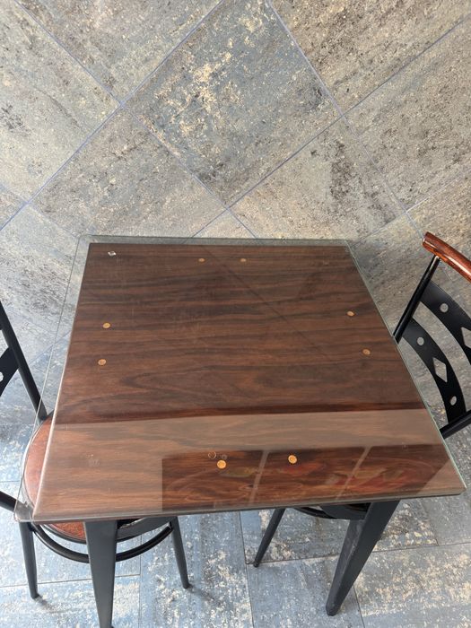 Vendese mesa de restaurante