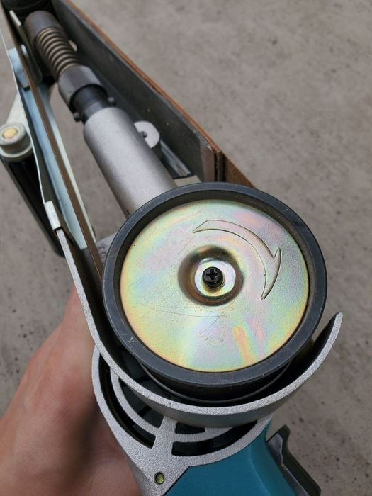 Шліфмашина стрічкова Makita 9030