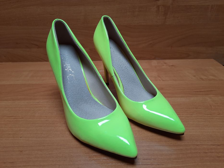 Szpilki żółte neonowe 38 w szpic